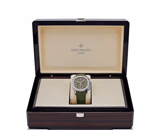 Patek Philippe Aquanaut Chronograph White Gold Khaki Green Dial 7